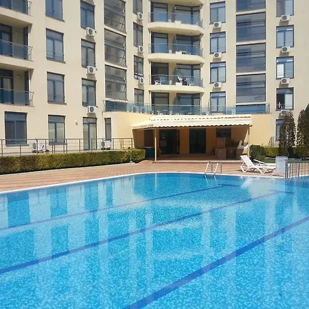Apartament Rainbow Economy Studio Nova
