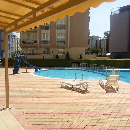 Apartament Rainbow Economy Studio Nova *